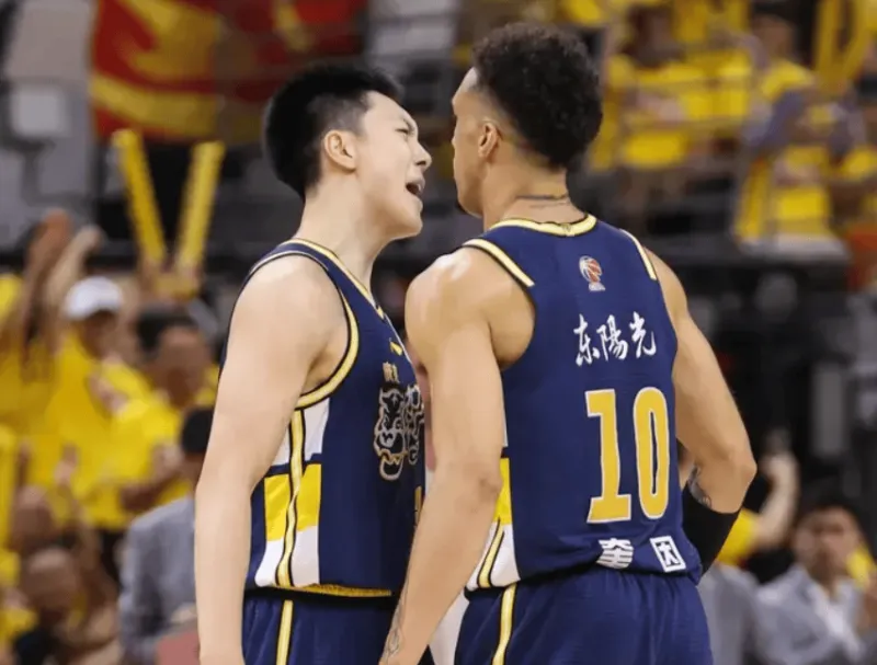 海洋之神590线路检测中心no1-全靠你们！广东仅3人得分上双，奎因胡明轩杜润旺合砍74分